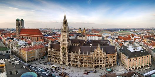 Videoschnitt München - Panorama view of München city